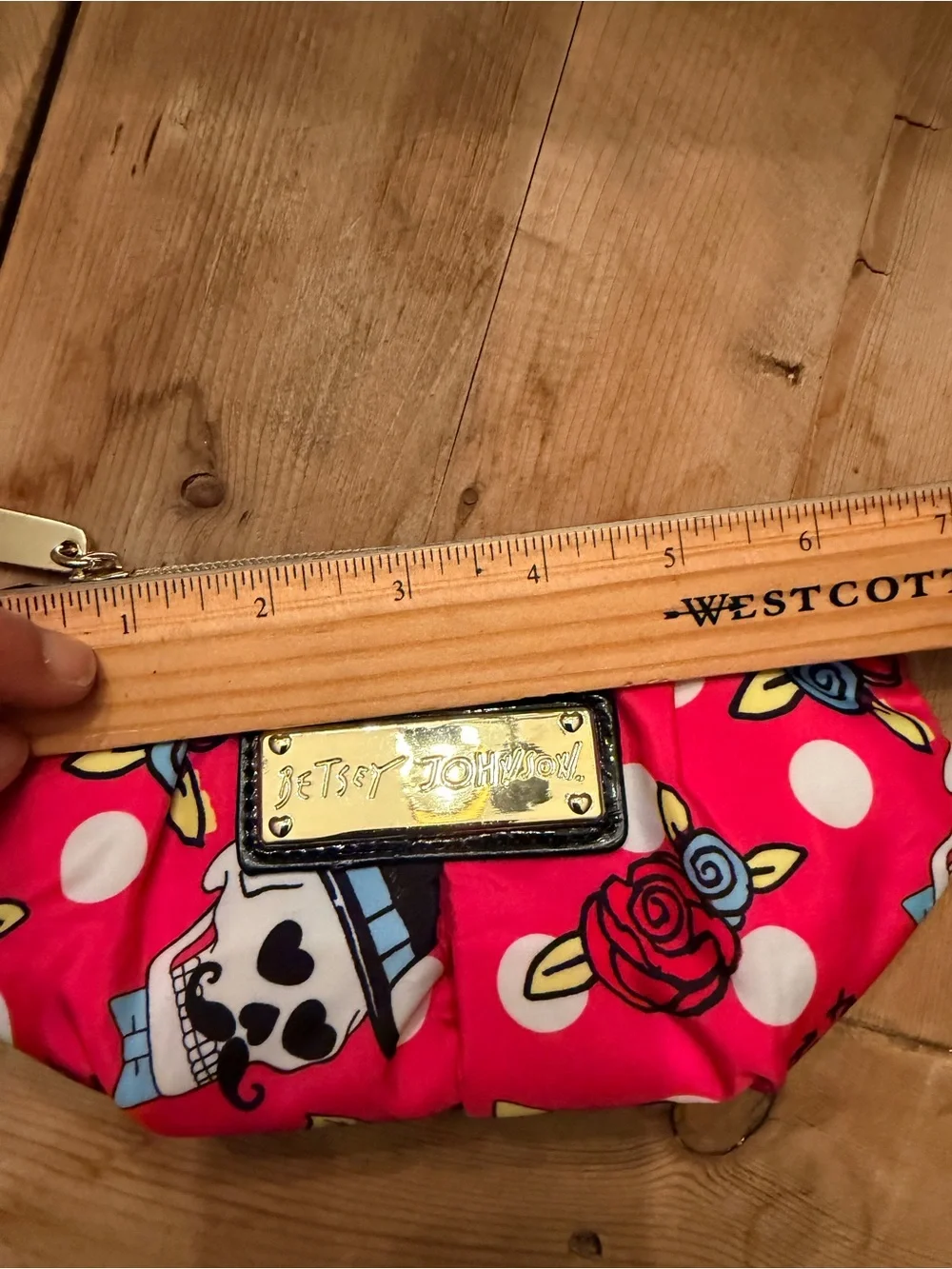 Betsey Johnson Bright Pink Black Skull & Rose Cosmetic Pouch Toiletry Bag